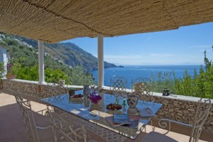 Amalfi coast villa for rent: Praiano