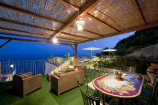 Amalfi coast villa for rent: Praiano